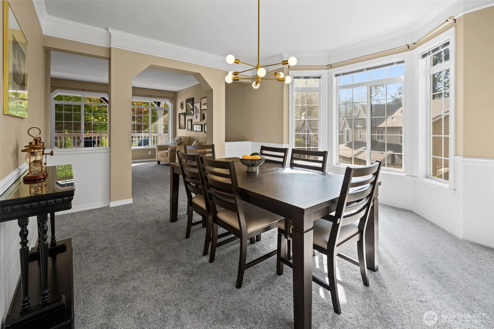 9818 S 220th Place , Kent, WA 98031