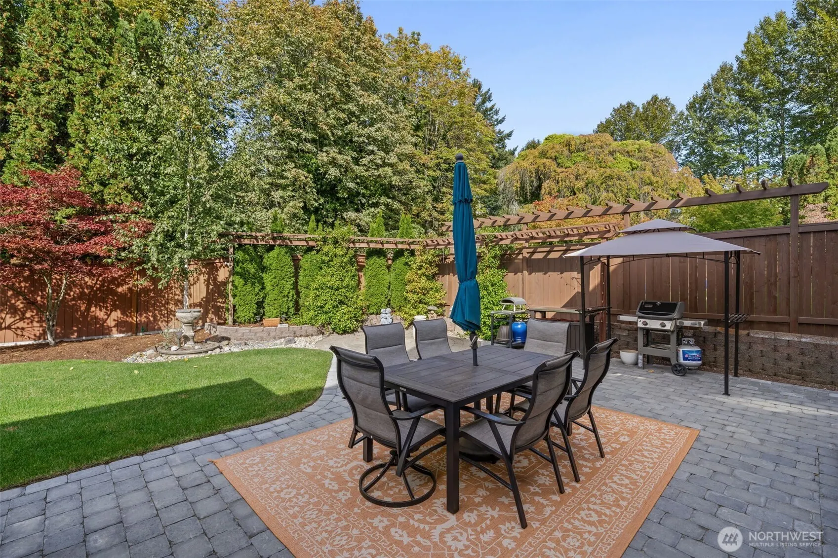 9818 S 220th Place , Kent, WA 98031