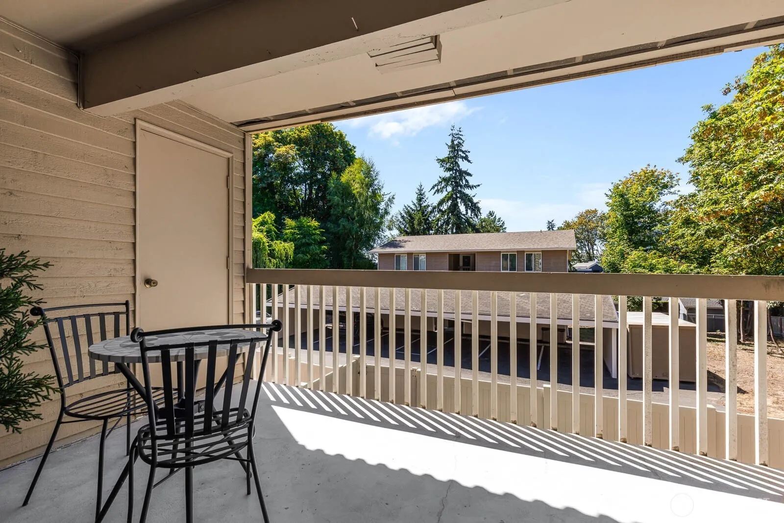 725 9th Avenue S #201, Kirkland, WA 98033