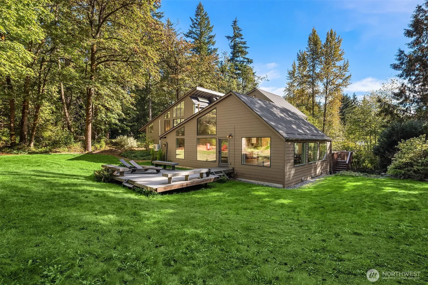 6419 225th Avenue NE, Redmond, WA 98053