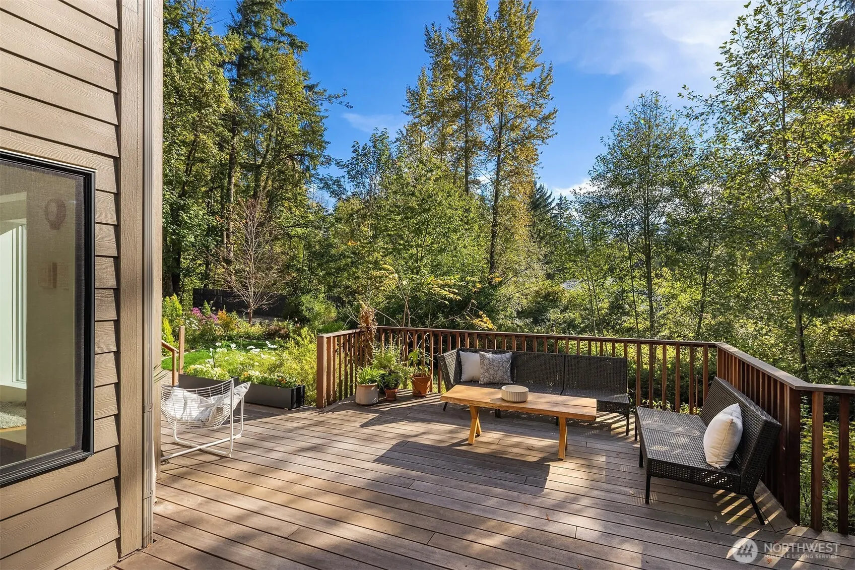 6419 225th Avenue NE, Redmond, WA 98053