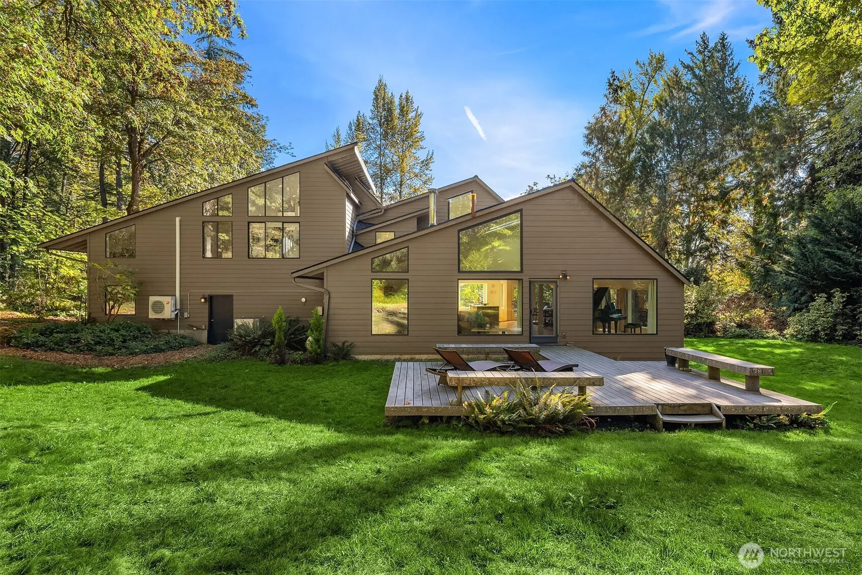 6419 225th Avenue NE, Redmond, WA 98053