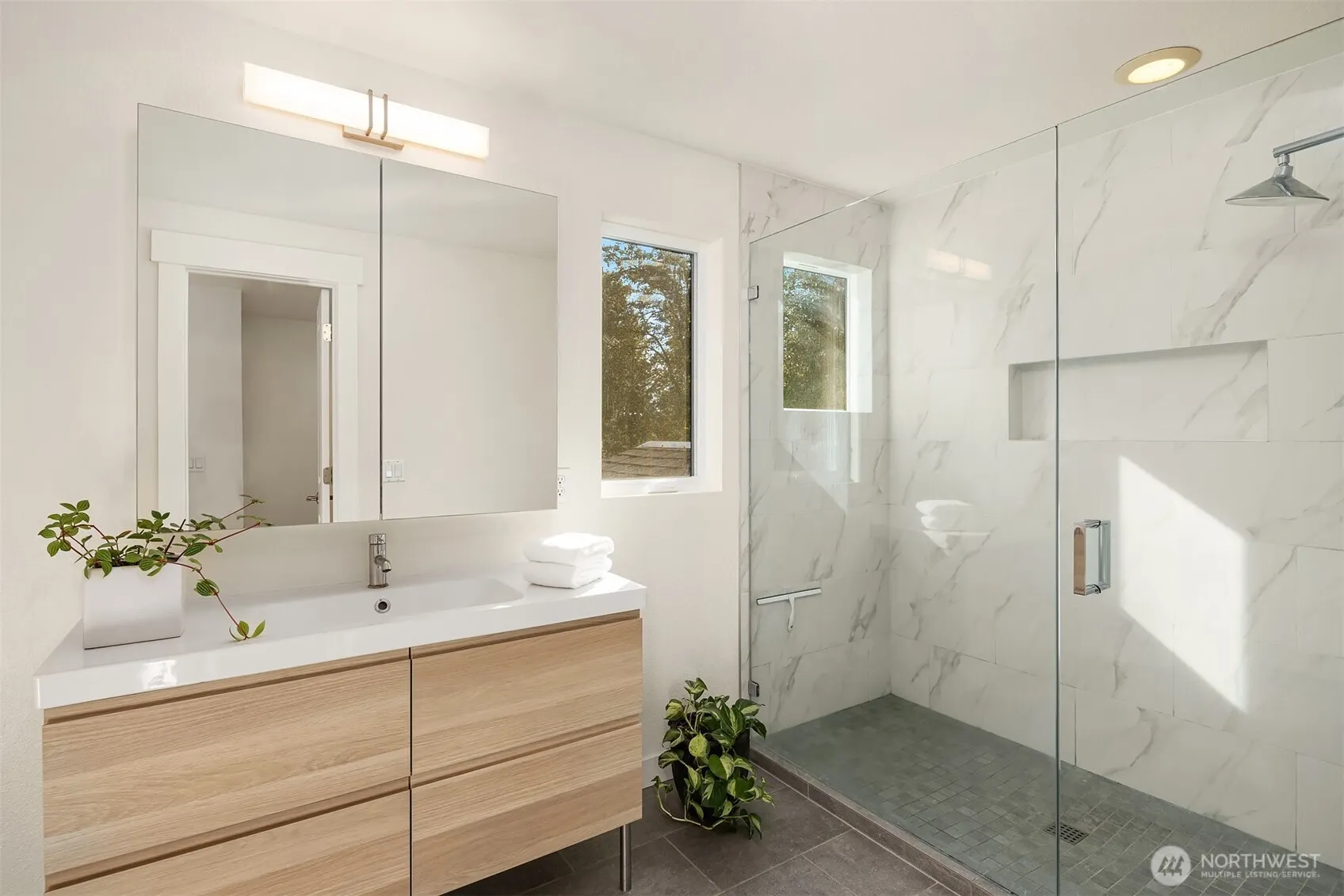 6419 225th Avenue NE, Redmond, WA 98053