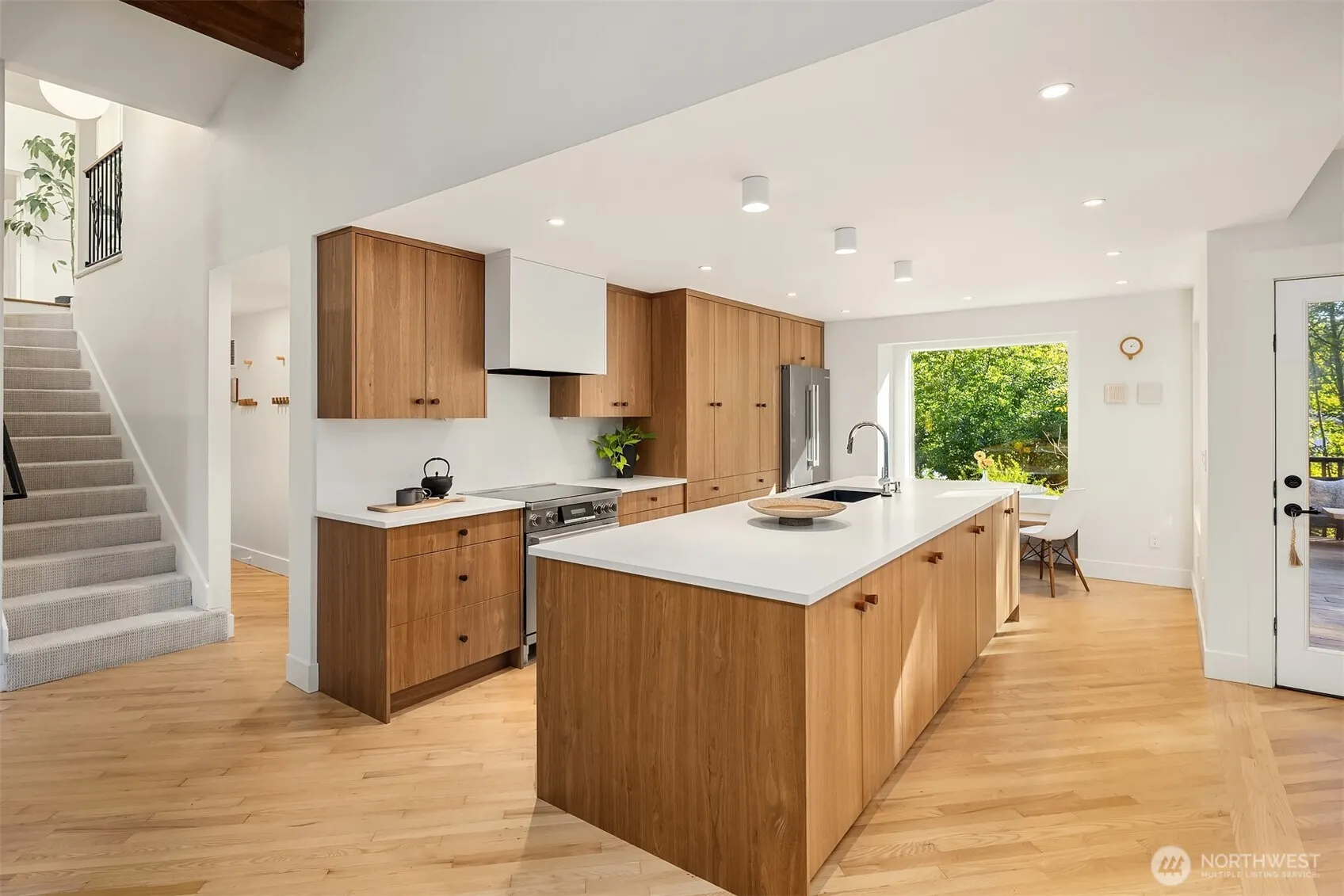 6419 225th Avenue NE, Redmond, WA 98053
