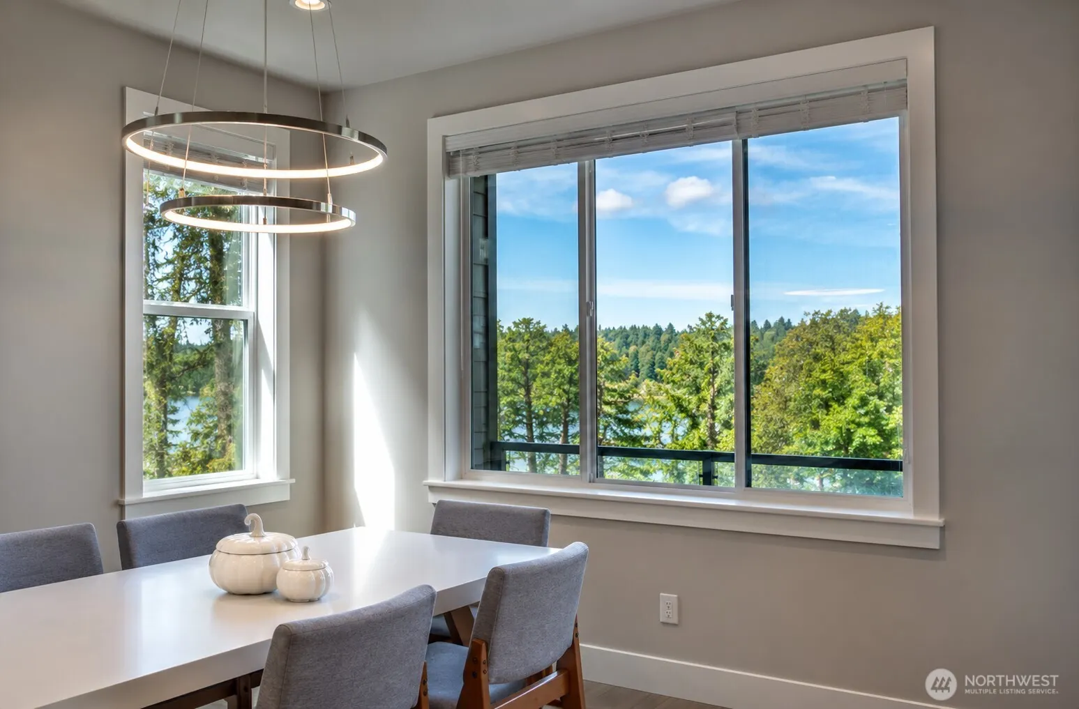 11030 SE 60th Lane , Bellevue, WA 98006