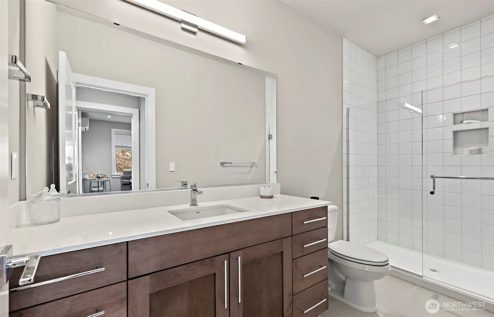11030 SE 60th Lane , Bellevue, WA 98006
