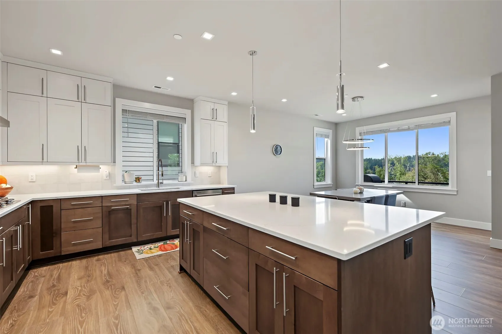 11030 SE 60th Lane , Bellevue, WA 98006