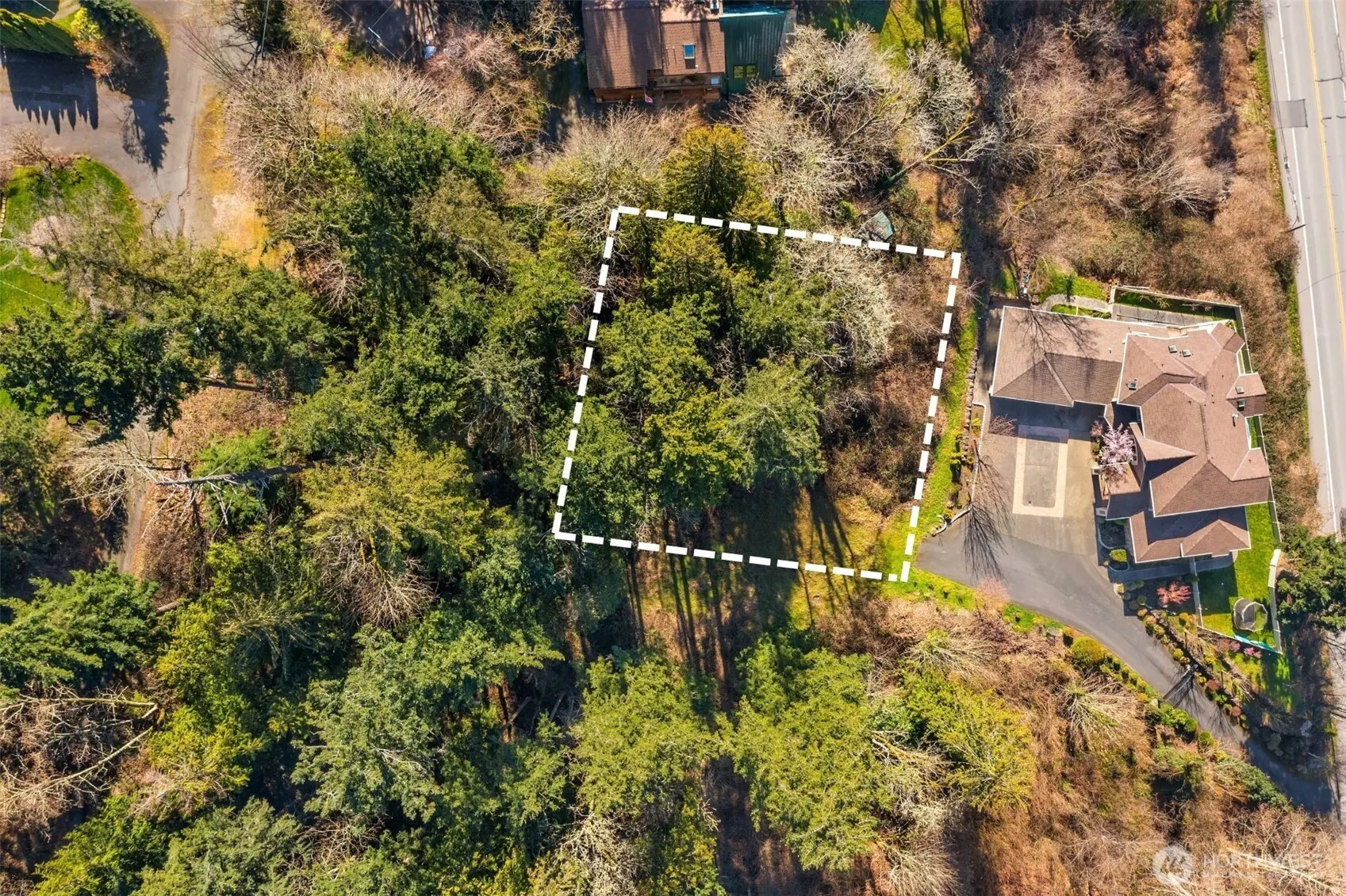 11 XX E Lake Sammamish Parkway NE, Sammamish, WA 98074