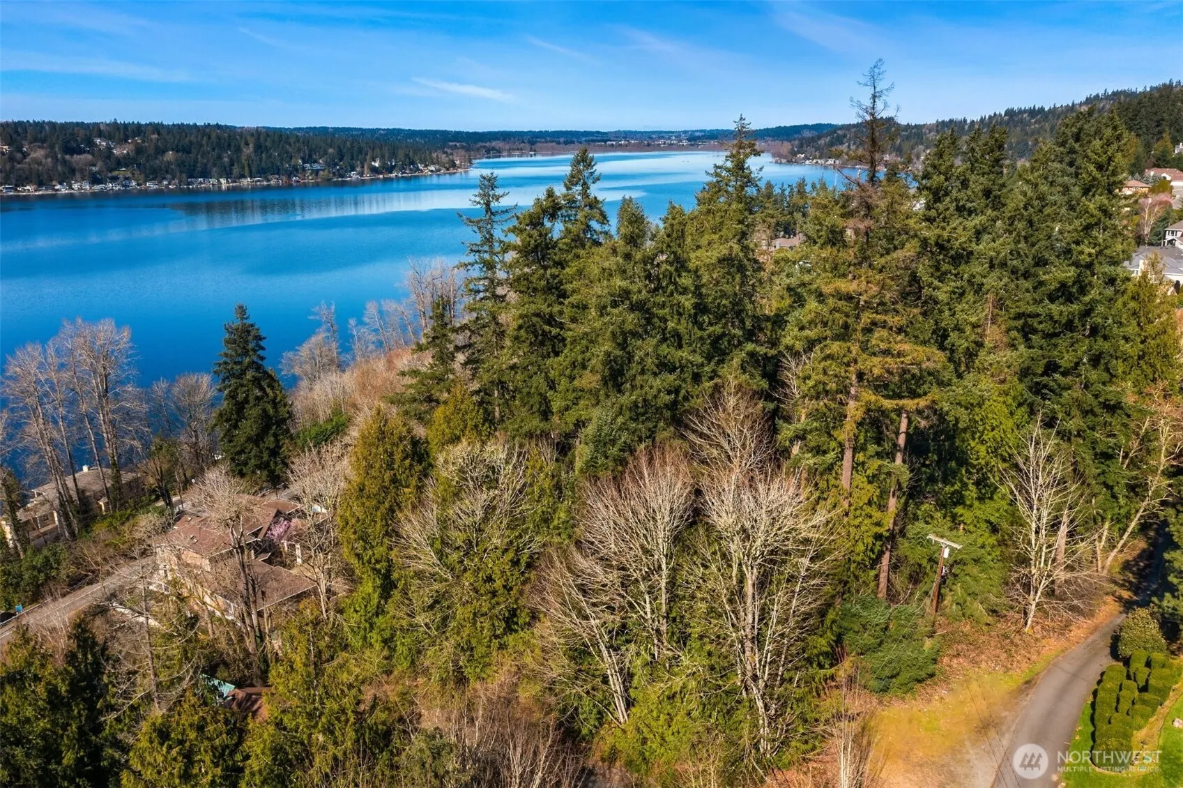 11 XX E Lake Sammamish Parkway NE, Sammamish, WA 98074