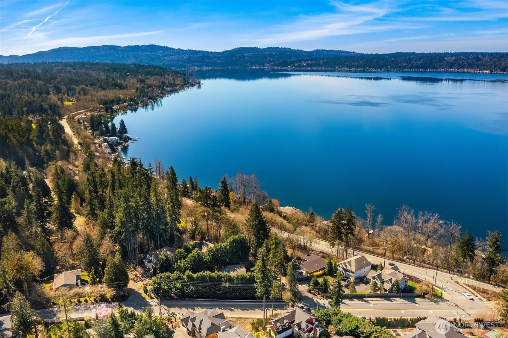11 XX E Lake Sammamish Parkway NE, Sammamish, WA 98074