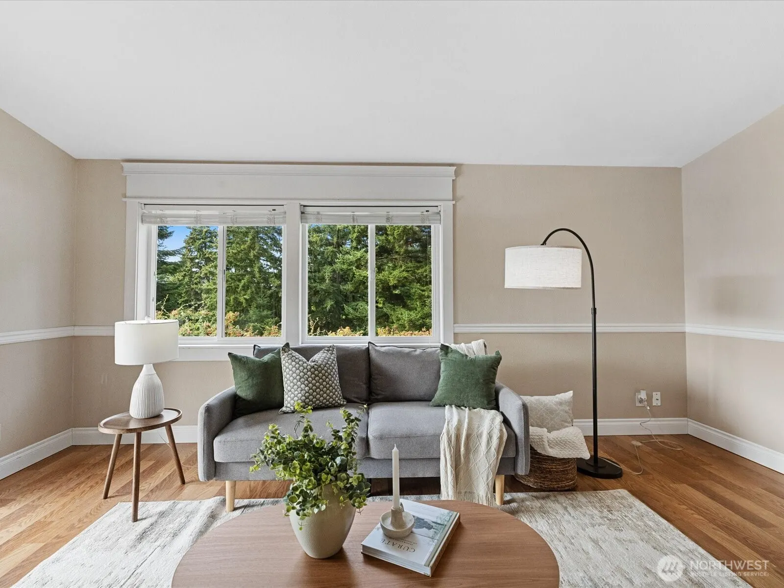 12608 NE Hollyhills Drive , Bothell, WA 98011