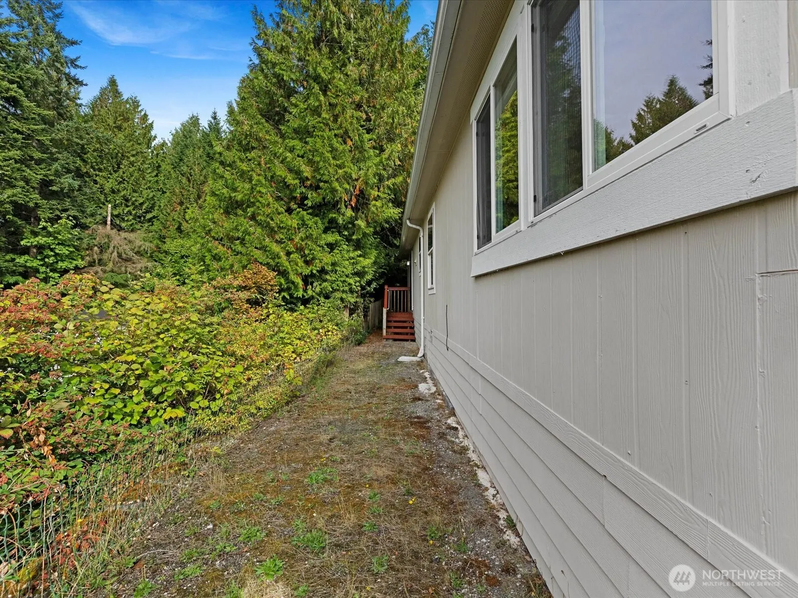 12608 NE Hollyhills Drive , Bothell, WA 98011