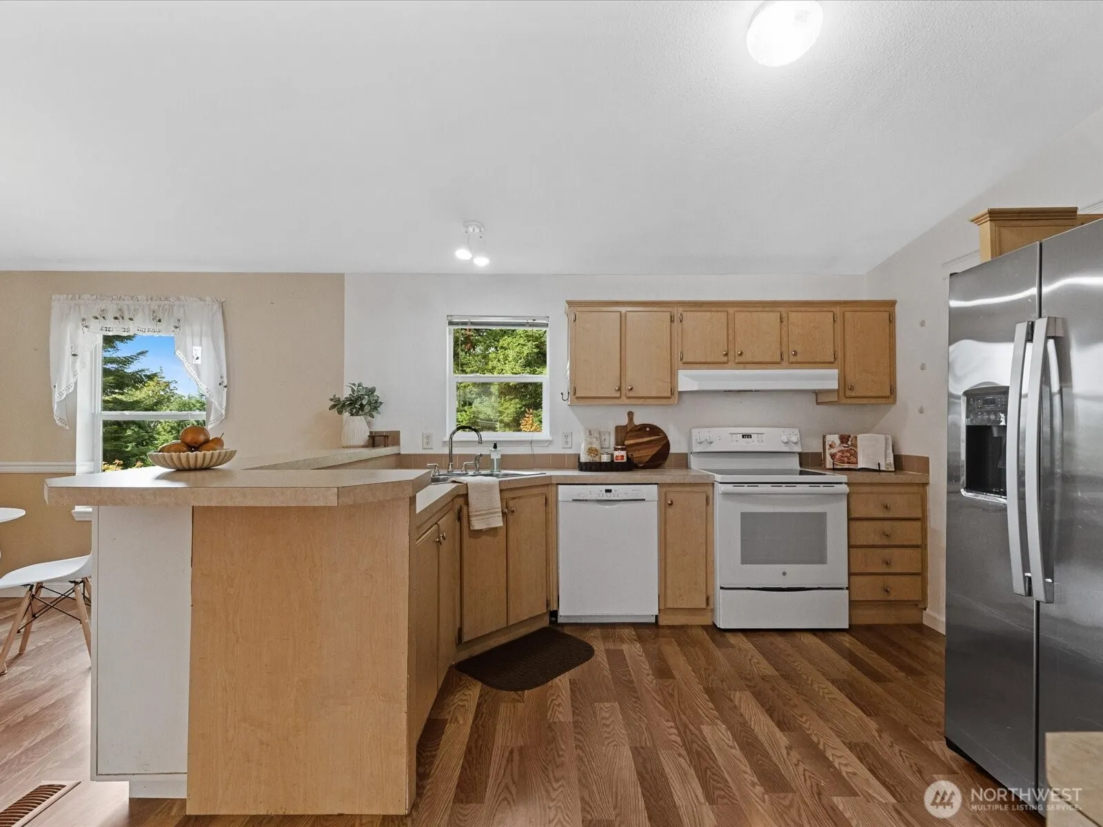 12608 NE Hollyhills Drive , Bothell, WA 98011