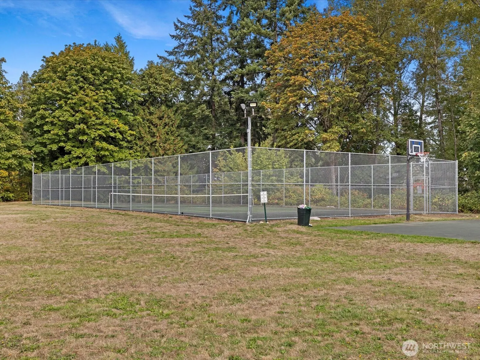 12608 NE Hollyhills Drive , Bothell, WA 98011
