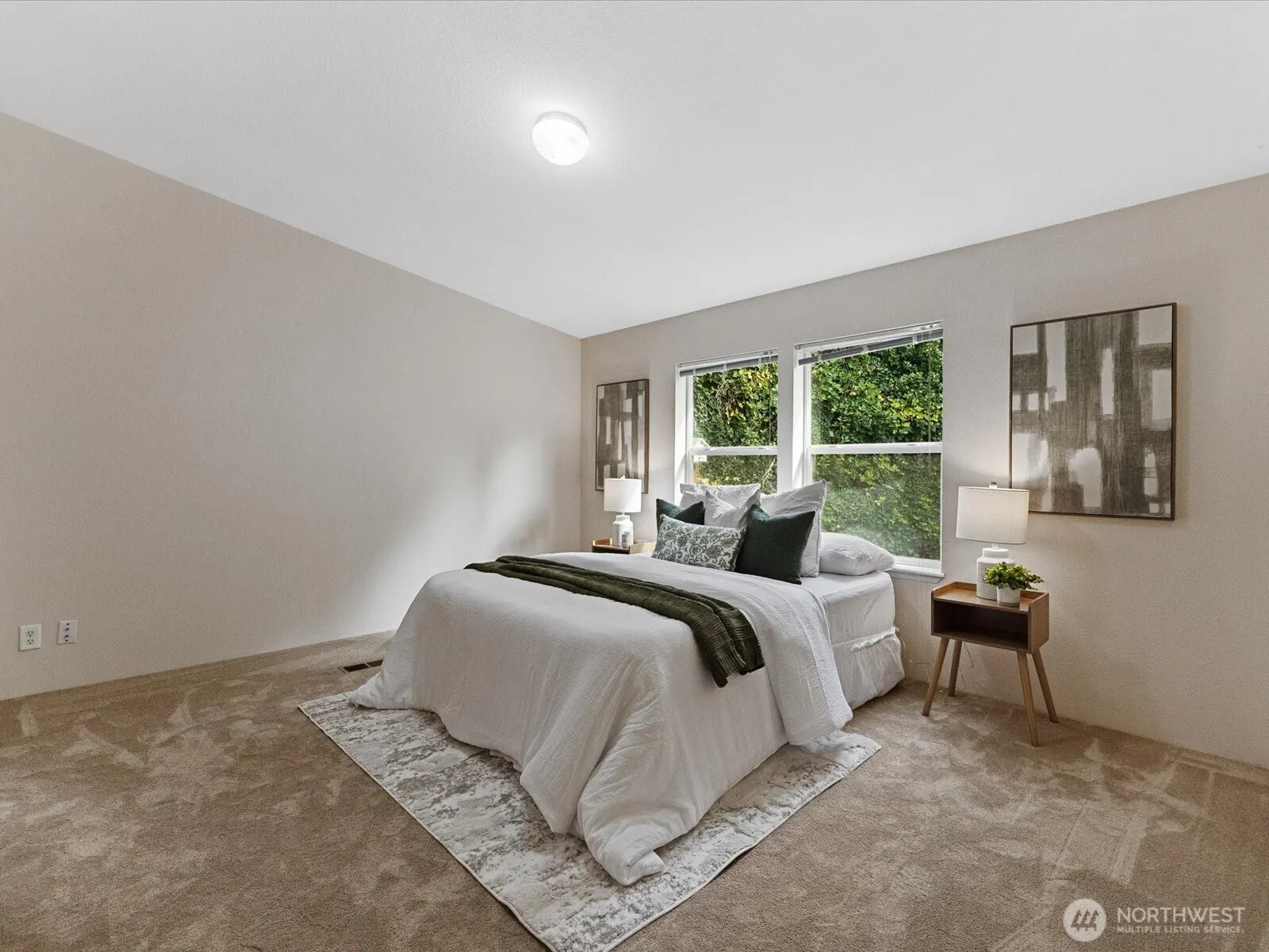 12608 NE Hollyhills Drive , Bothell, WA 98011