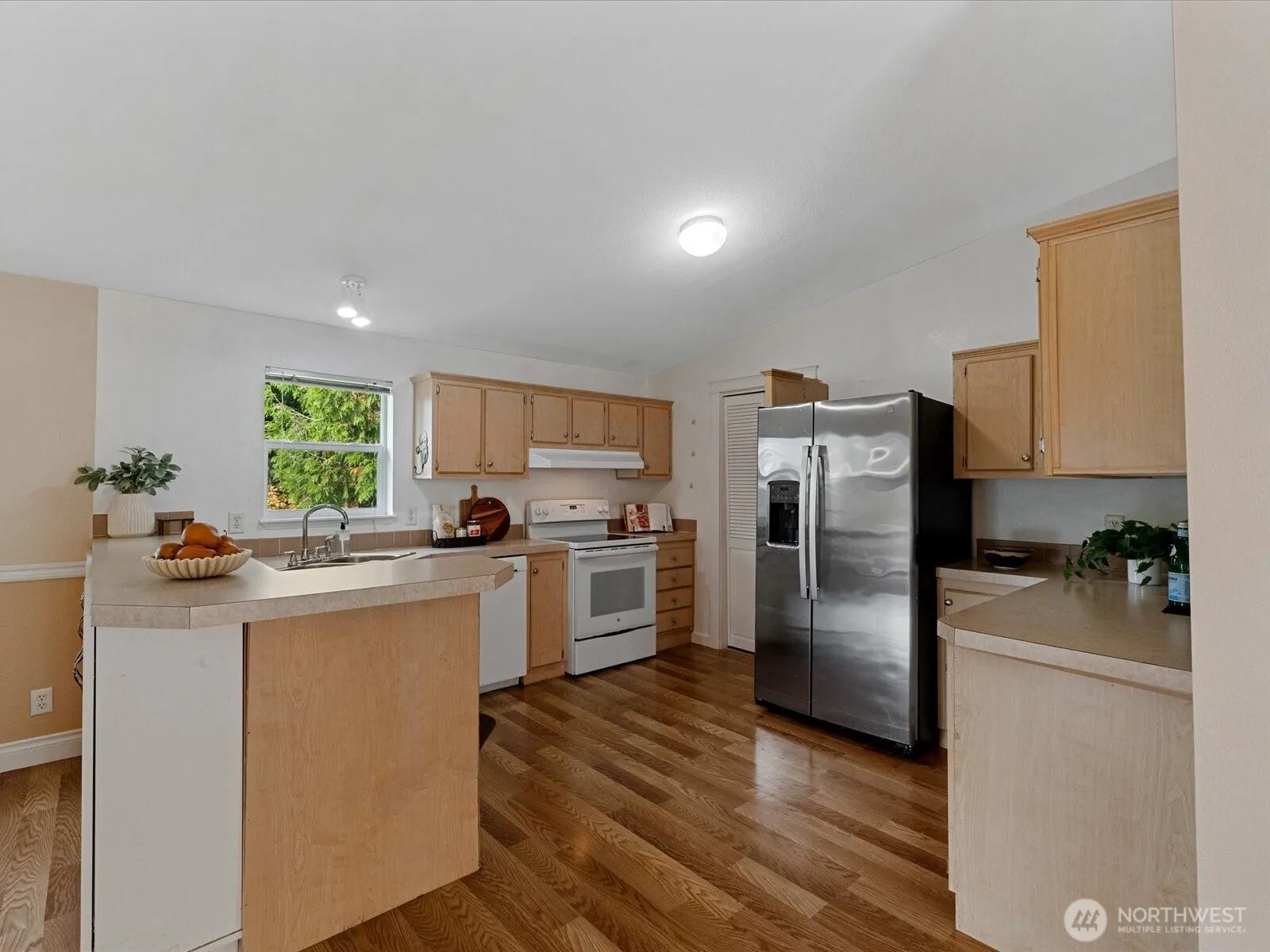12608 NE Hollyhills Drive , Bothell, WA 98011