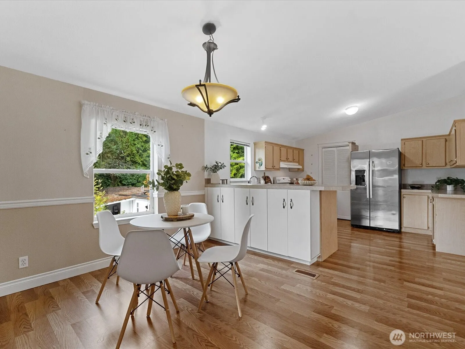 12608 NE Hollyhills Drive , Bothell, WA 98011