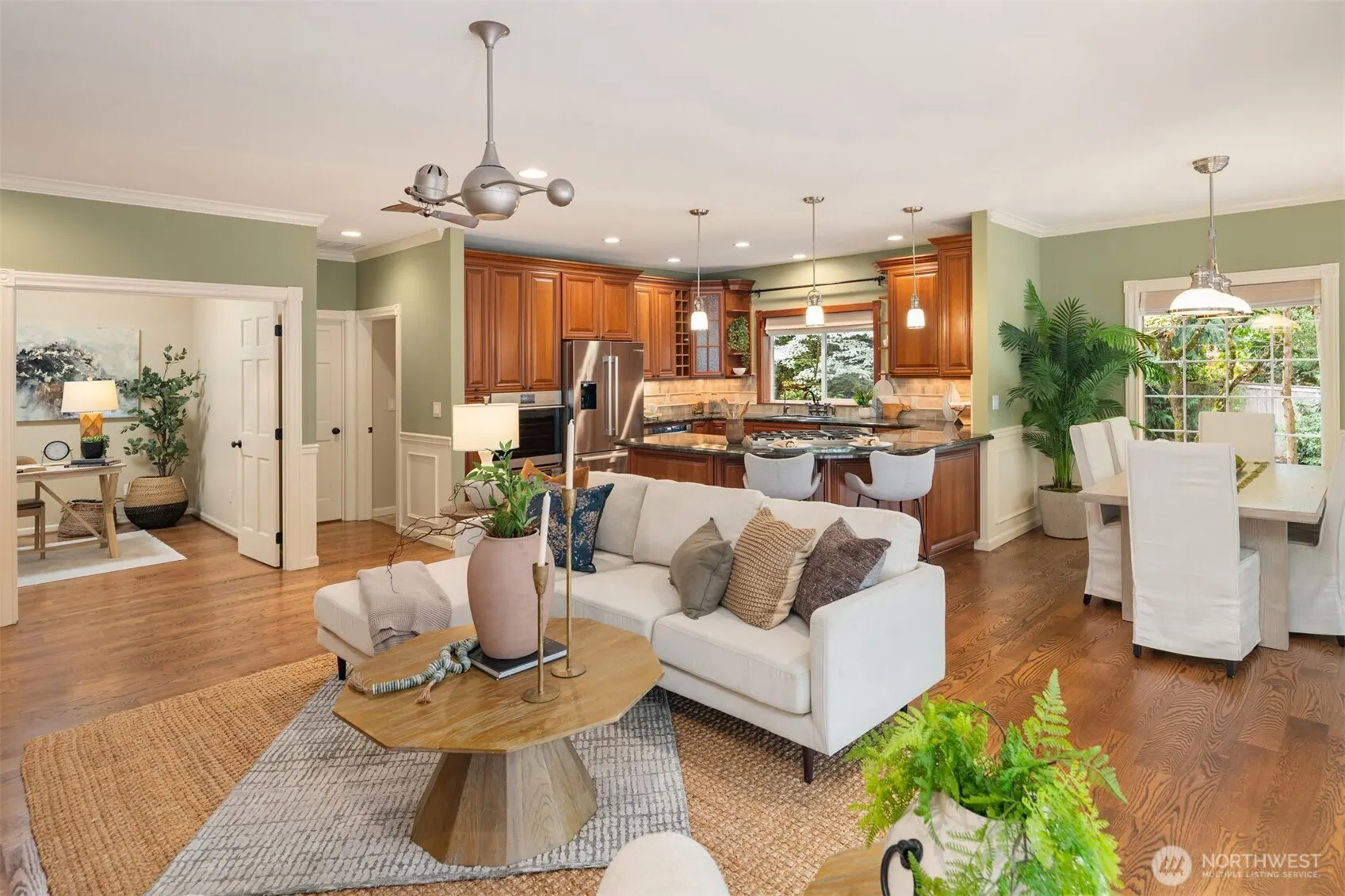 12385 166th Court NE, Redmond, WA 98052