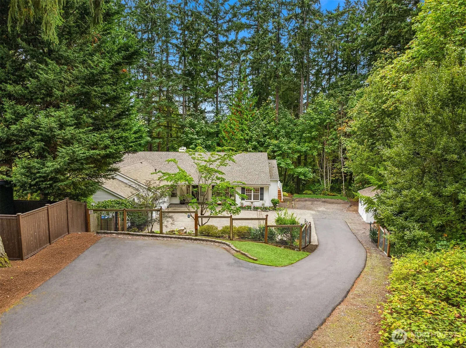 12385 166th Court NE, Redmond, WA 98052