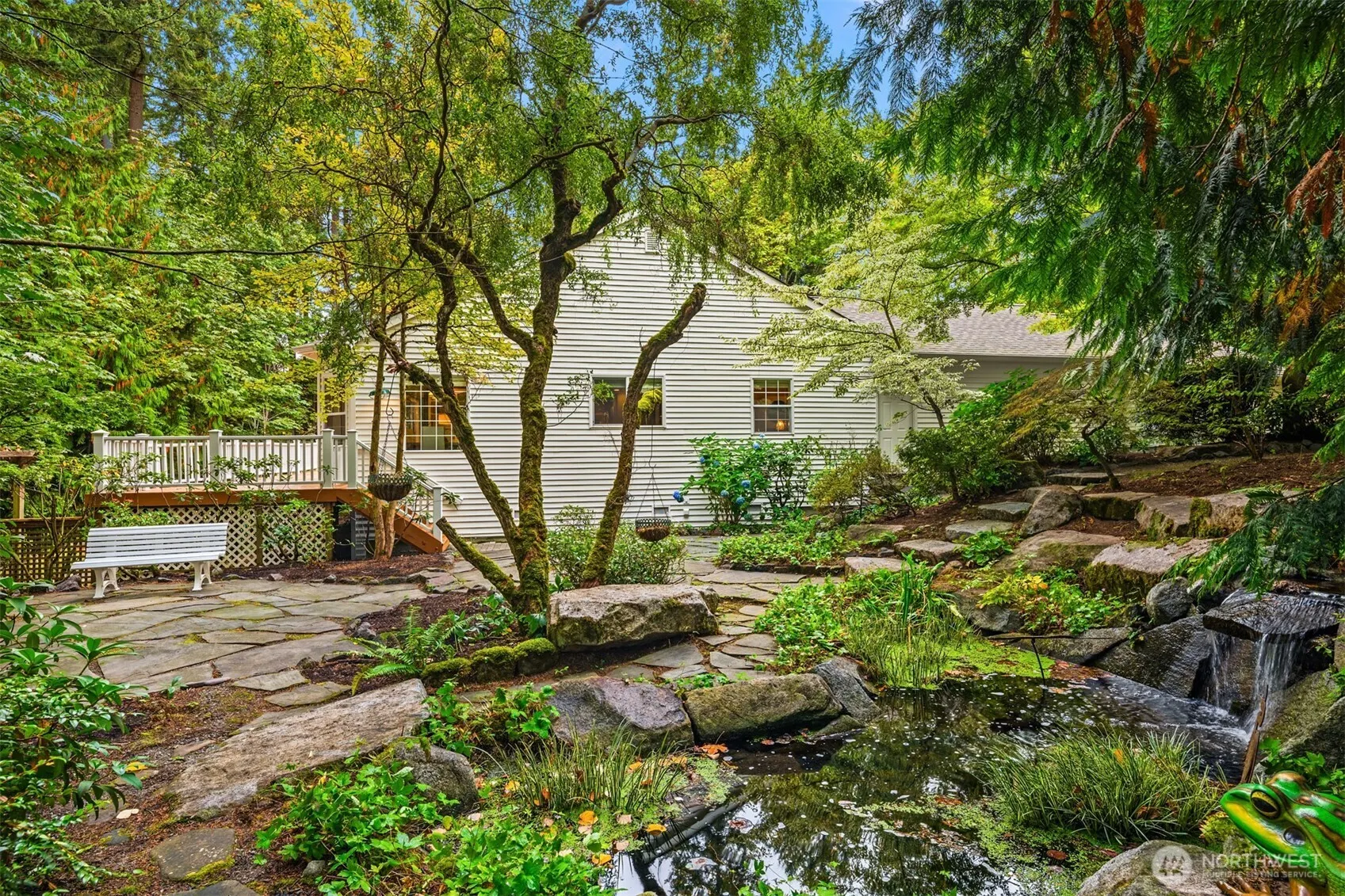12385 166th Court NE, Redmond, WA 98052