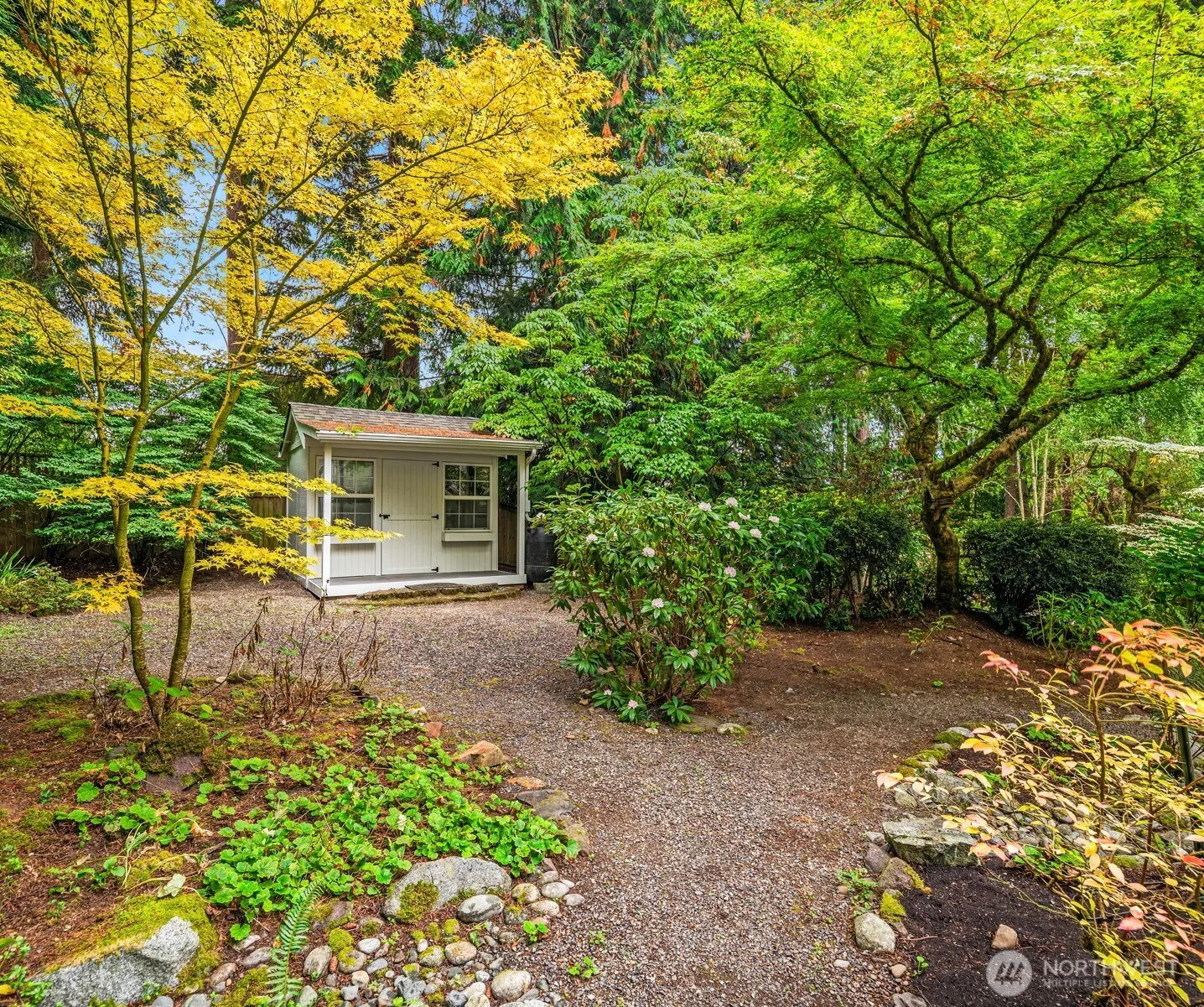 12385 166th Court NE, Redmond, WA 98052