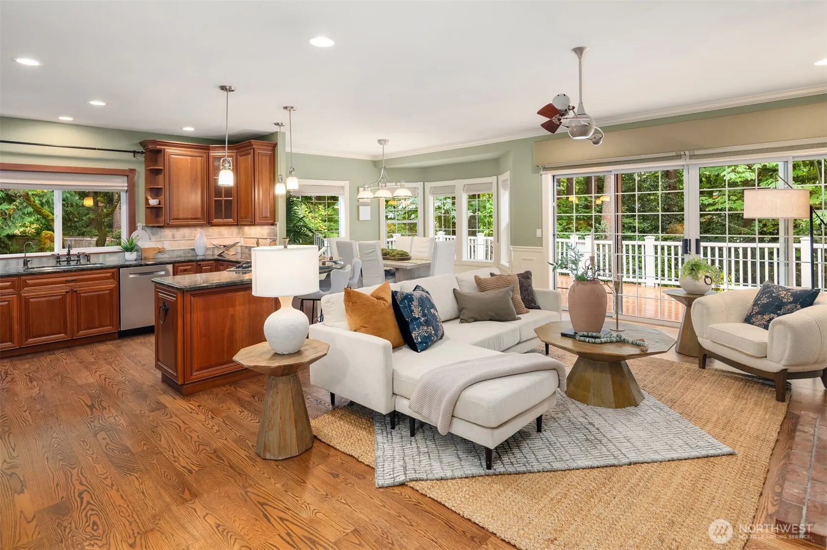 12385 166th Court NE, Redmond, WA 98052