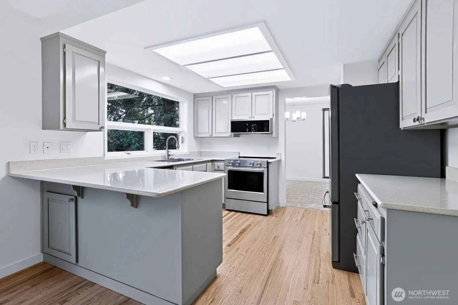 10418 114th Place NE, Kirkland, WA 98033