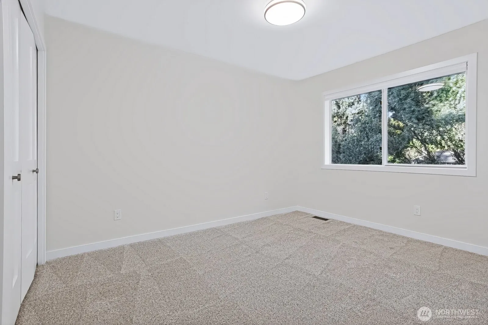 10418 114th Place NE, Kirkland, WA 98033
