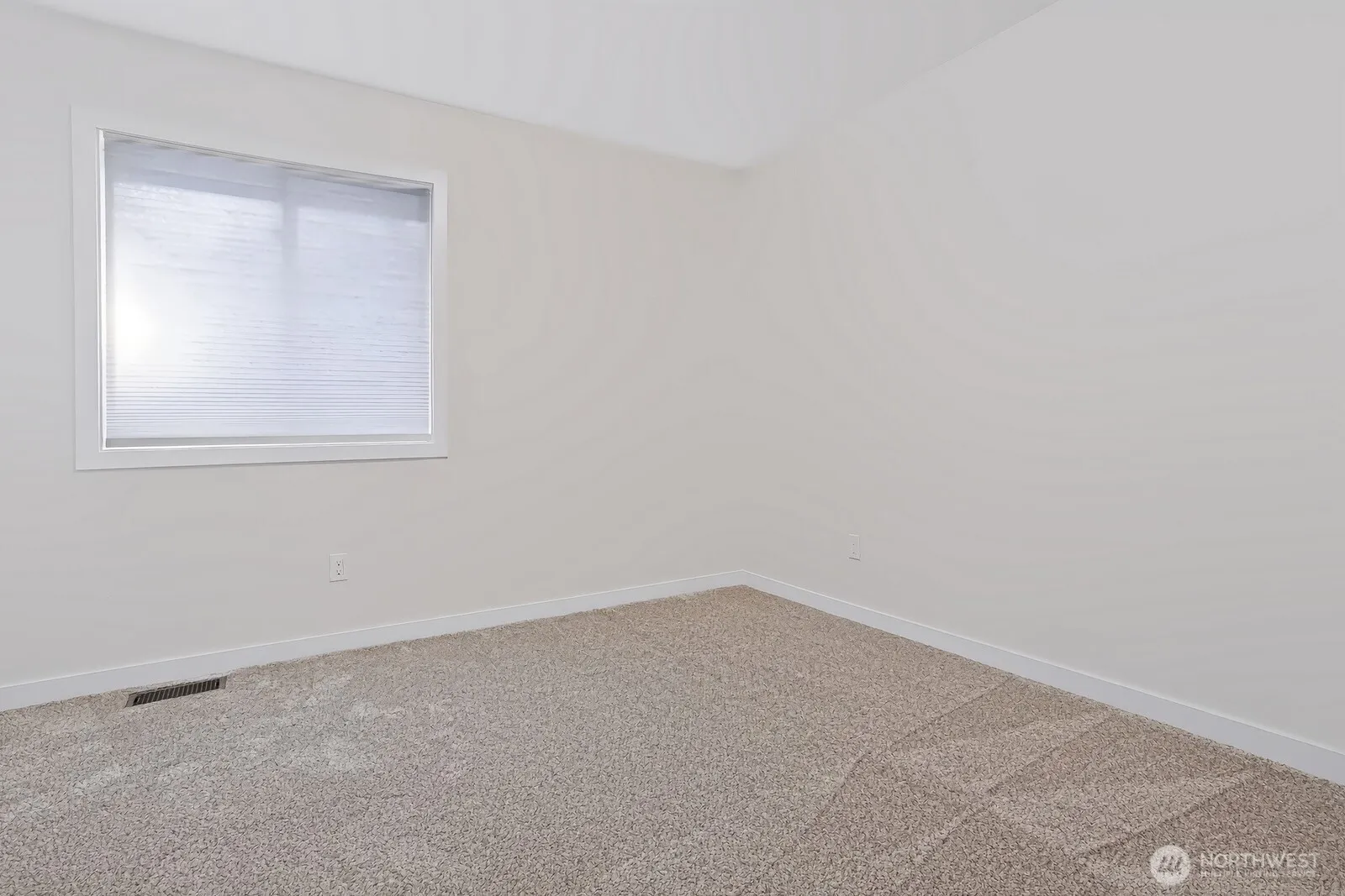 10418 114th Place NE, Kirkland, WA 98033