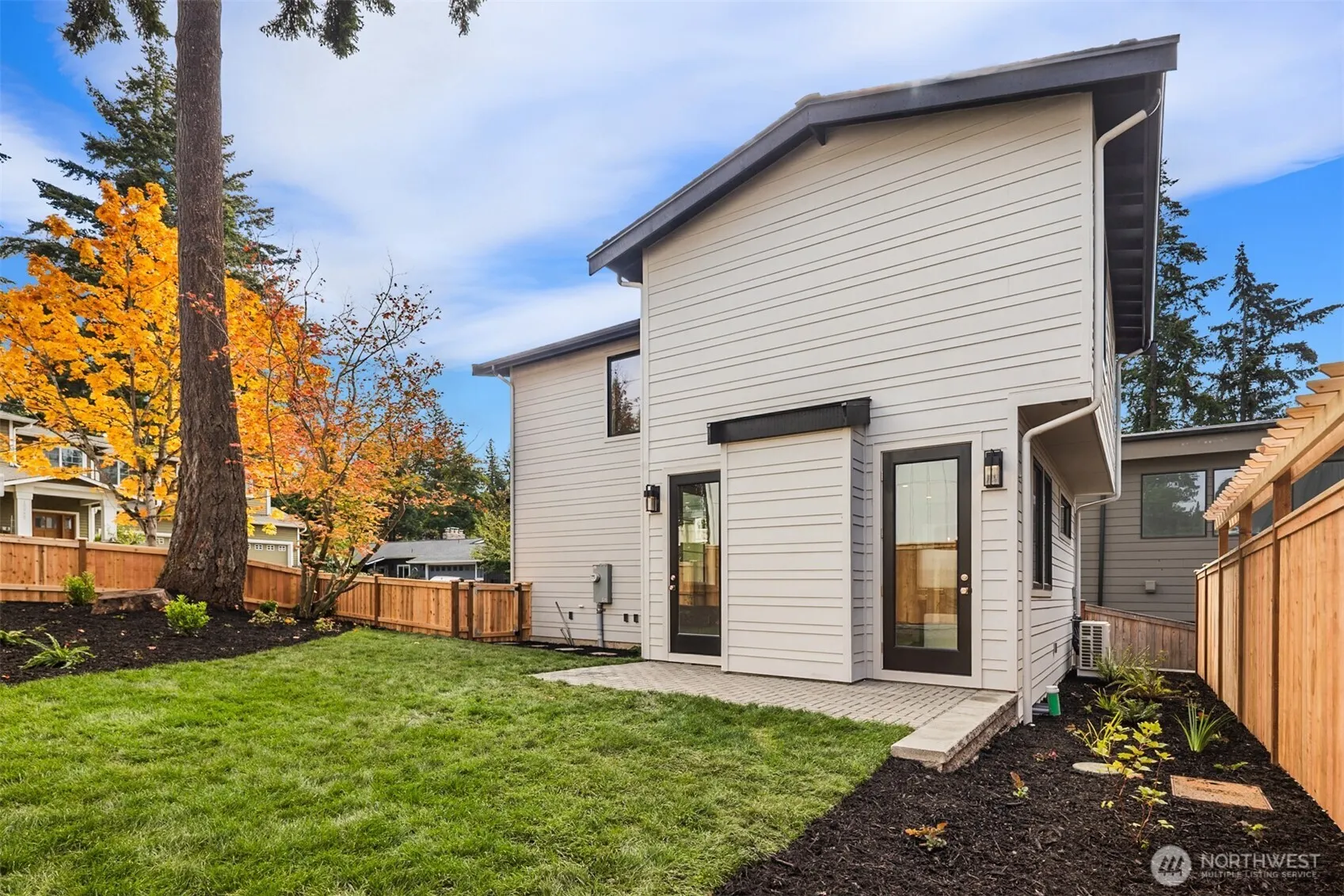 10927 103rd Avenue NE, Kirkland, WA 98033