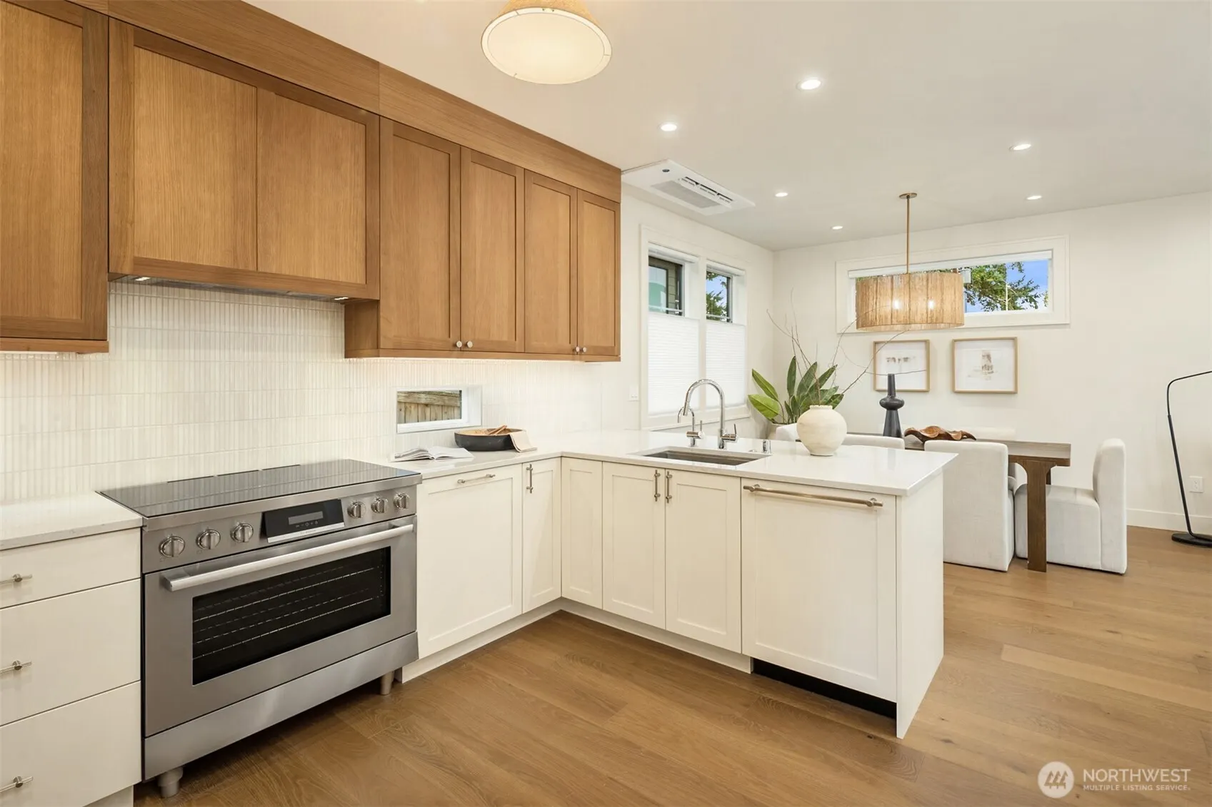 10927 103rd Avenue NE, Kirkland, WA 98033