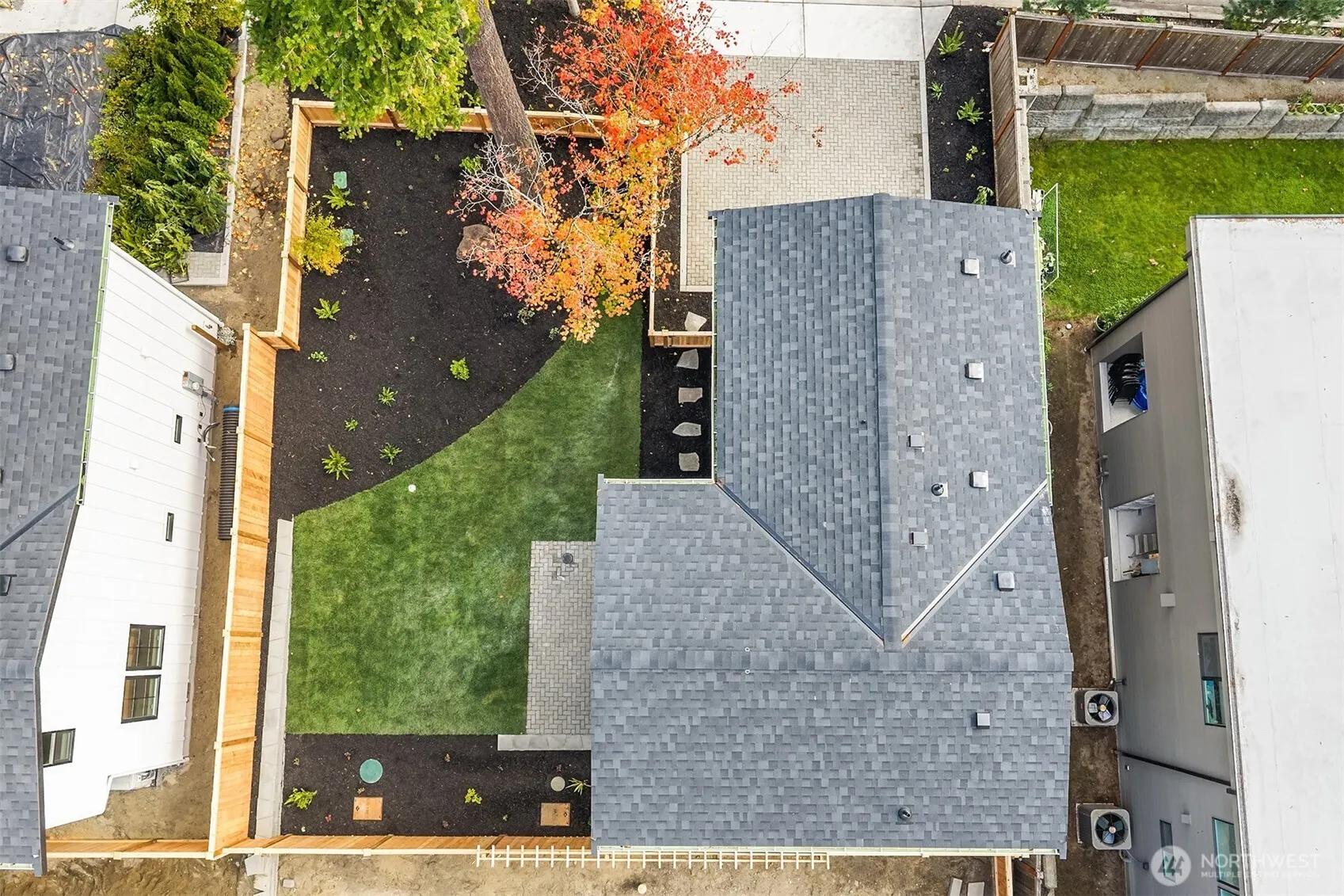 10927 103rd Avenue NE, Kirkland, WA 98033