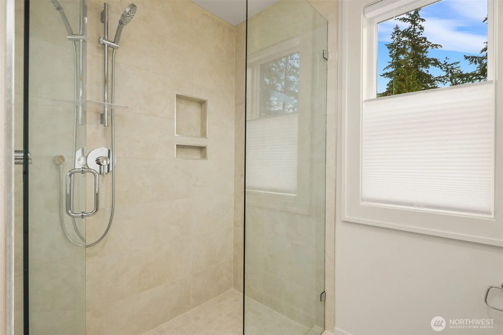 10927 103rd Avenue NE, Kirkland, WA 98033