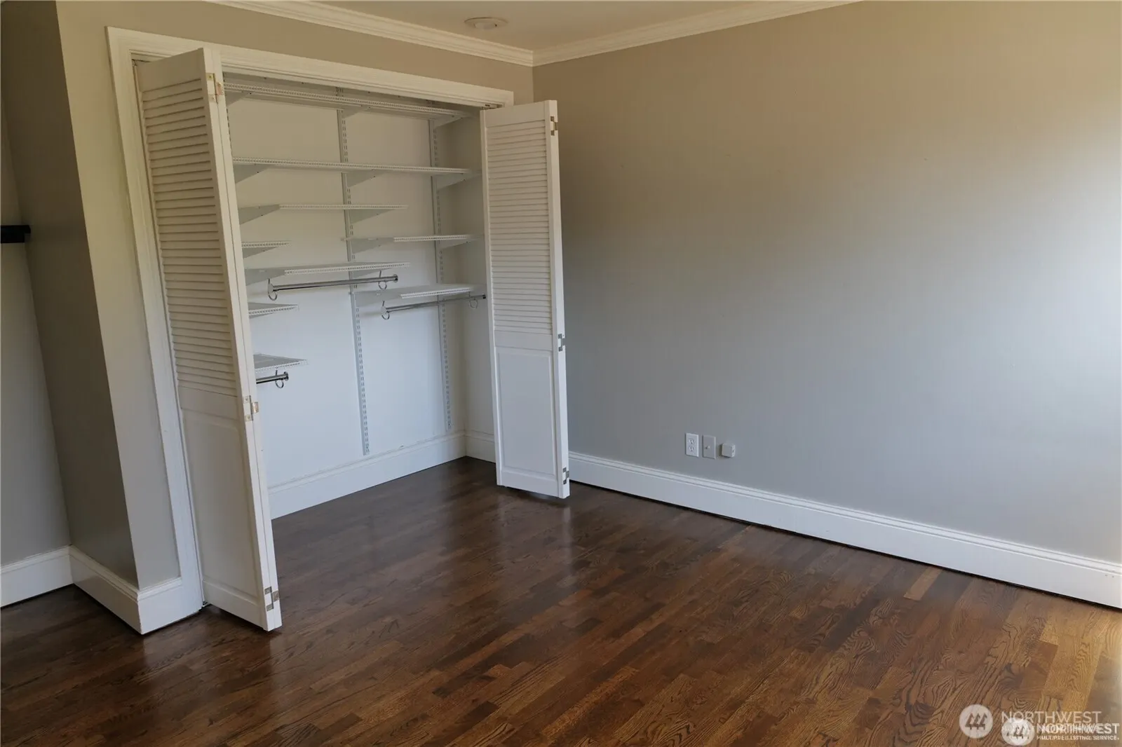 11602 SE 49th Street , Bellevue, WA 98006