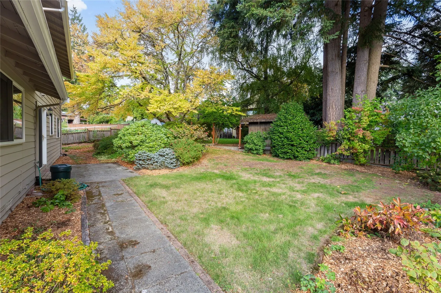 16321 NE 98th Street , Redmond, WA 98052