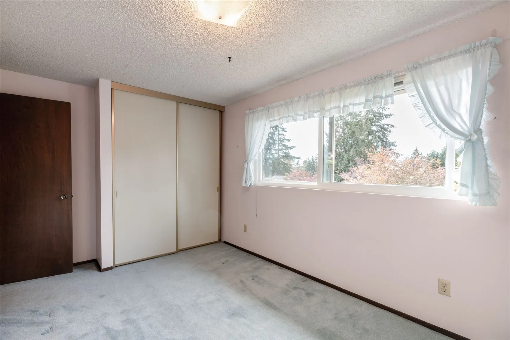16321 NE 98th Street , Redmond, WA 98052