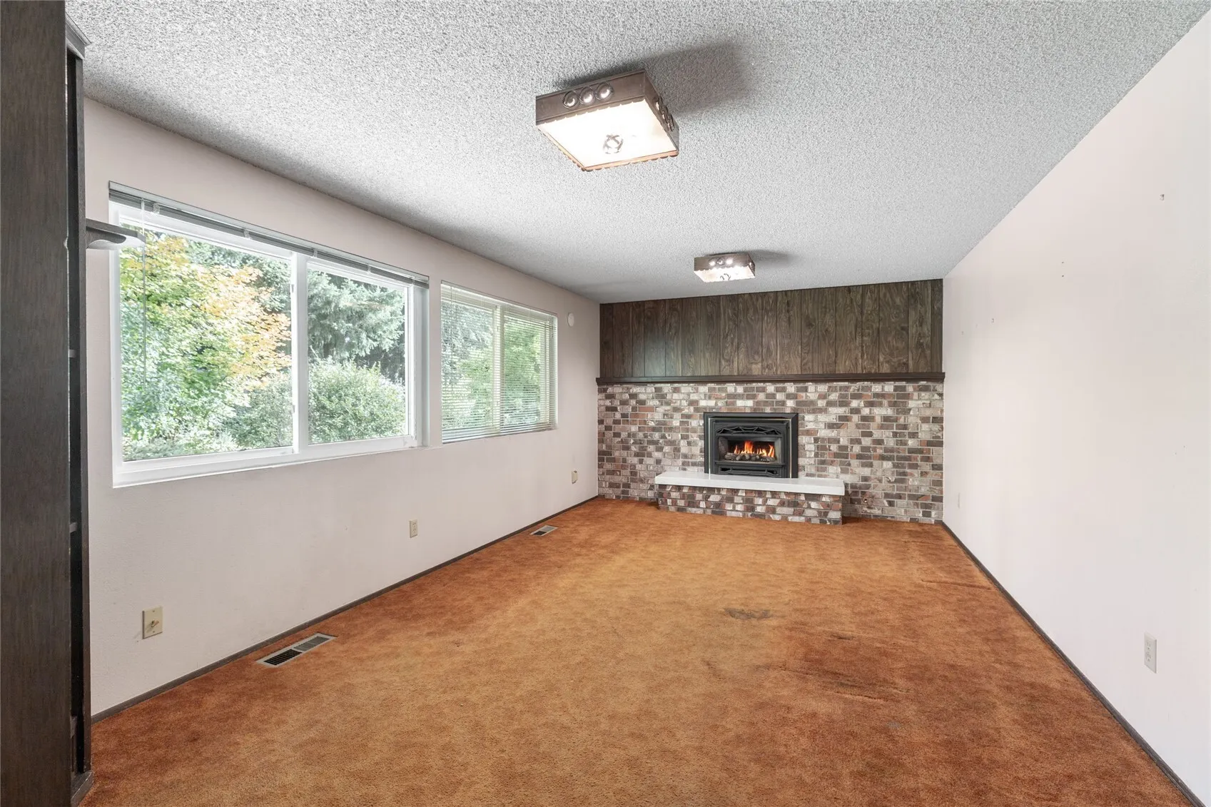 16321 NE 98th Street , Redmond, WA 98052