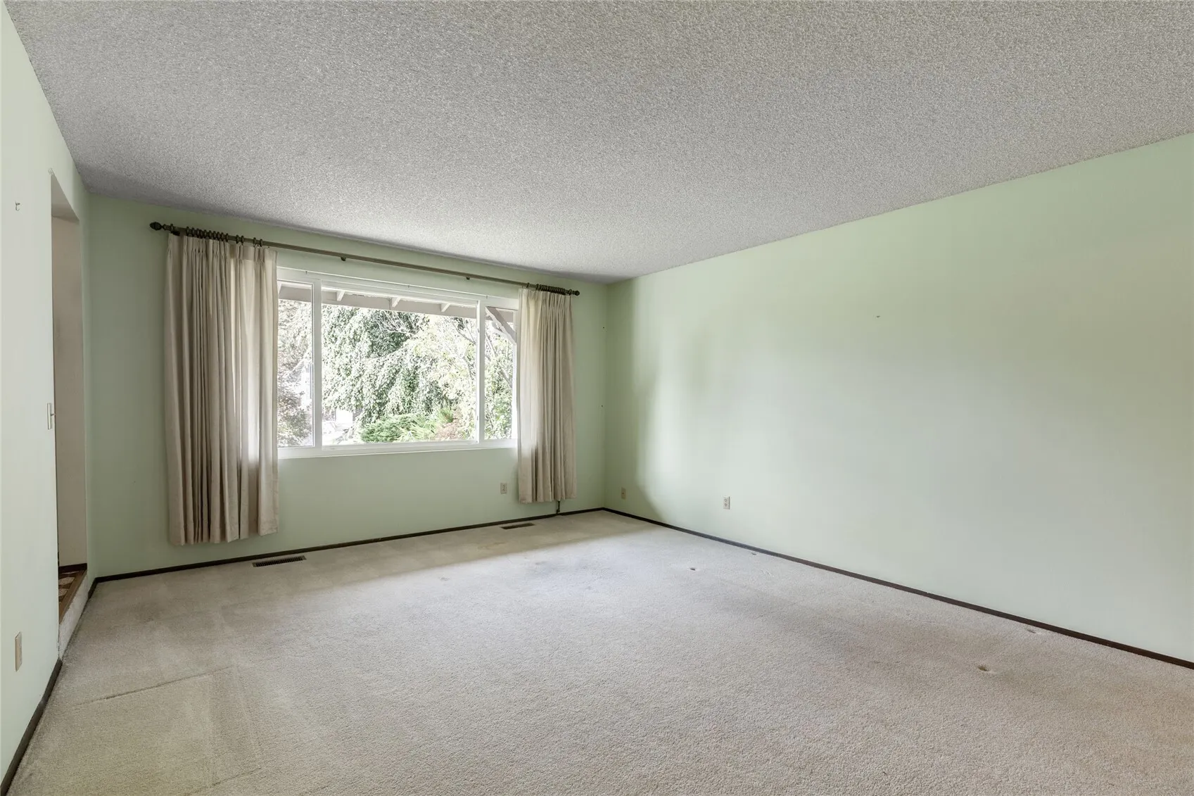 16321 NE 98th Street , Redmond, WA 98052