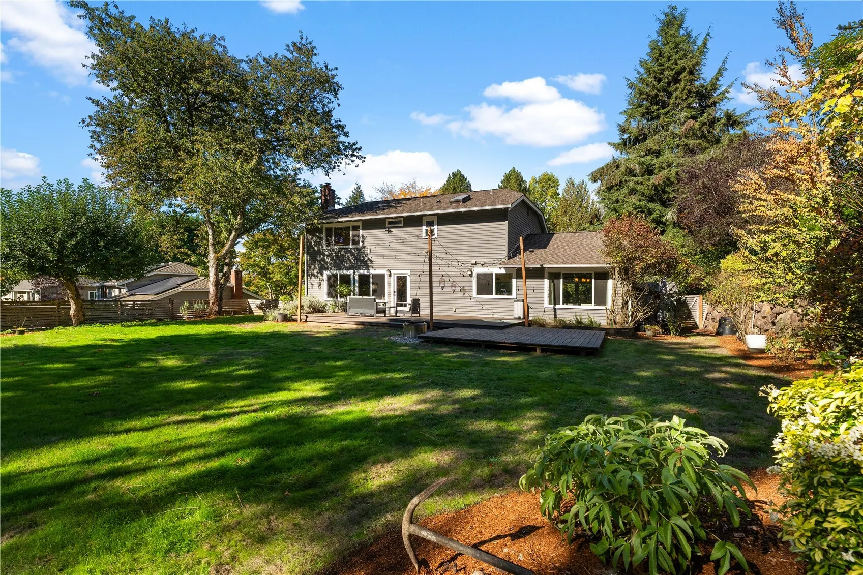 15317 NE 108th Place , Redmond, WA 98052