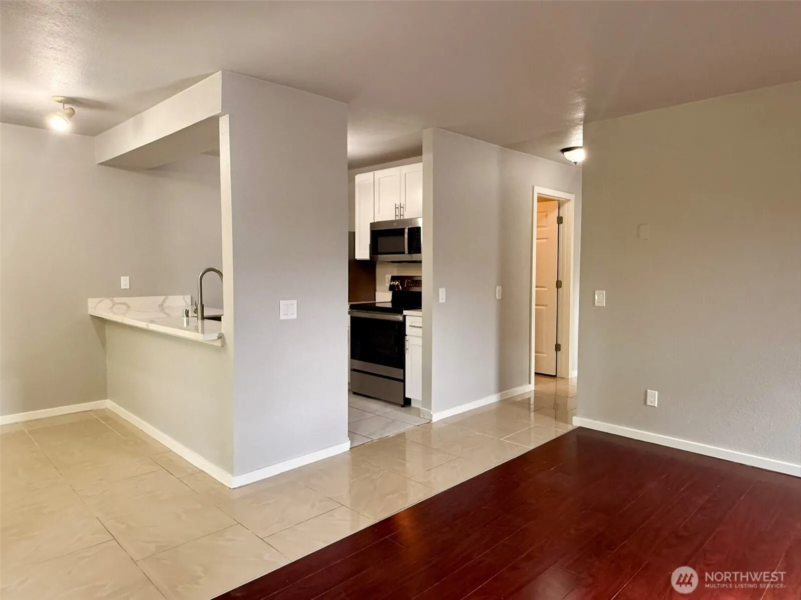 3233 NE 12th Street #215, Renton, WA 98056