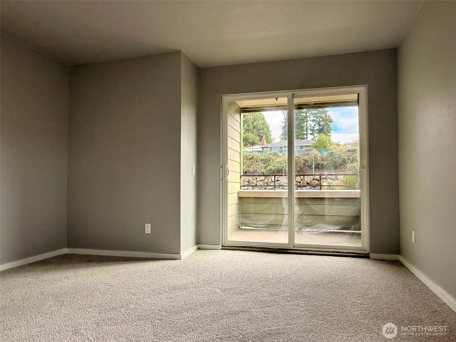 3233 NE 12th Street #215, Renton, WA 98056