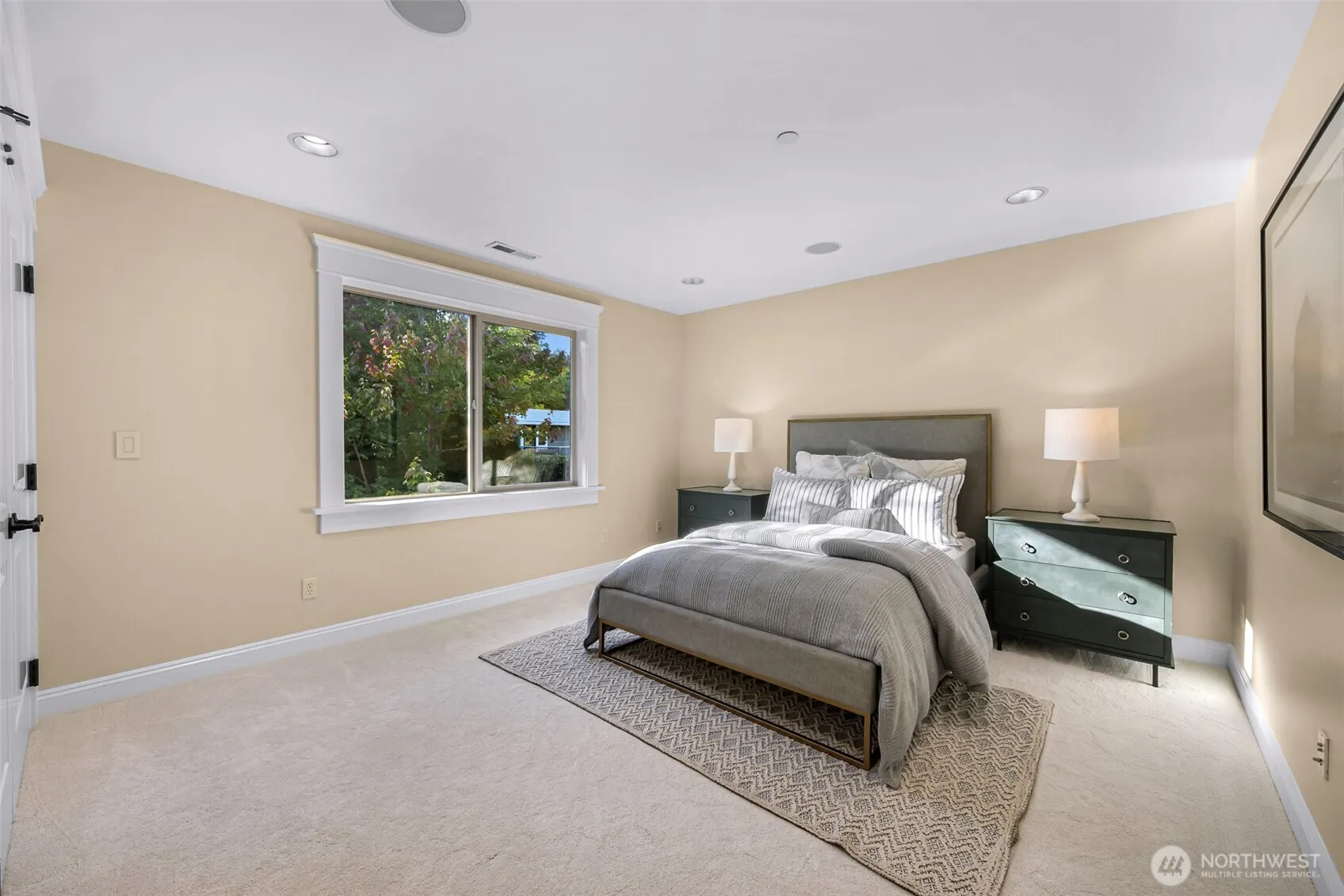10222 NE 30th Place , Bellevue, WA 98004