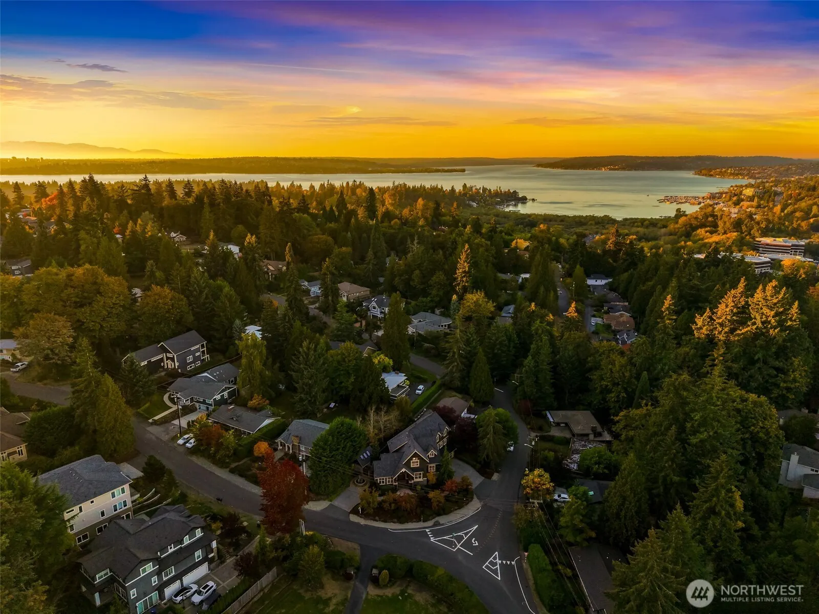 10222 NE 30th Place , Bellevue, WA 98004