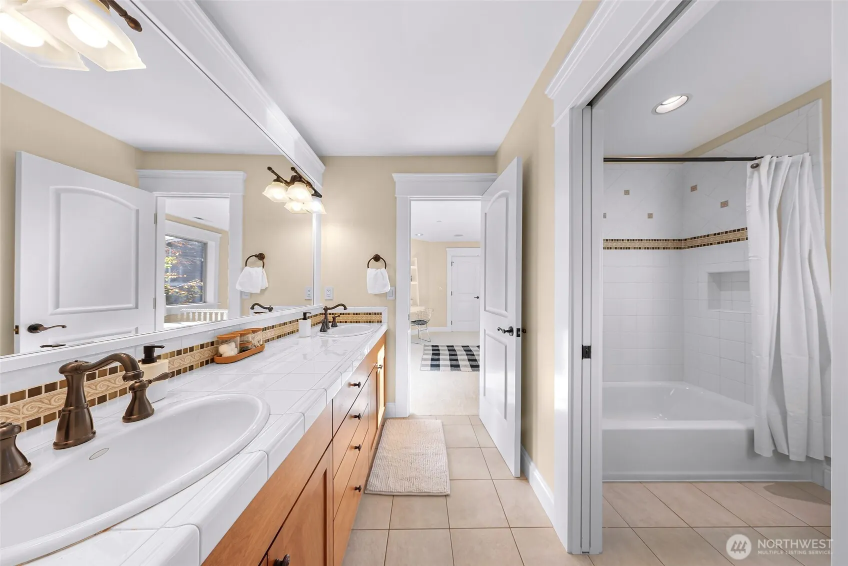 10222 NE 30th Place , Bellevue, WA 98004
