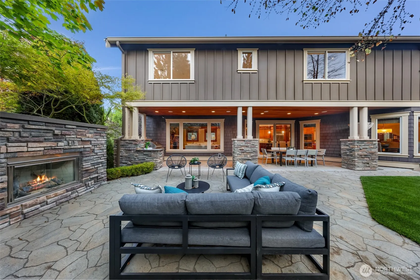 10222 NE 30th Place , Bellevue, WA 98004