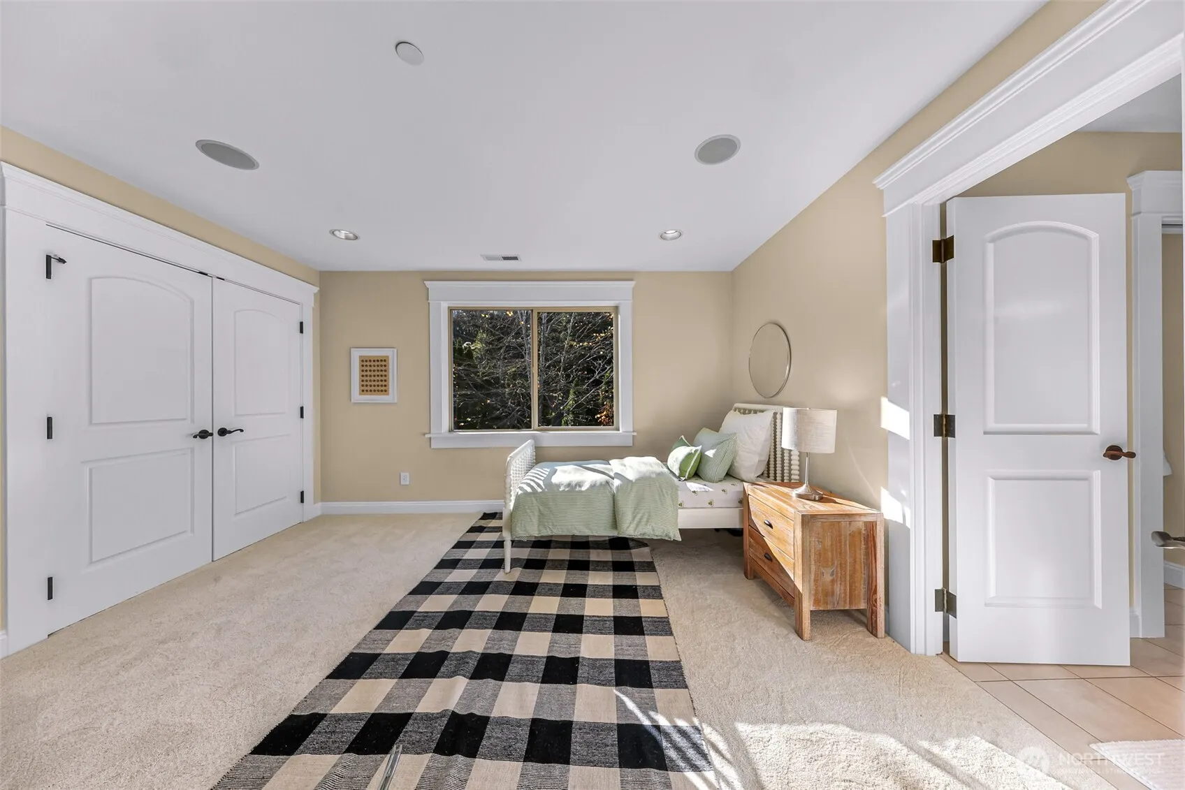10222 NE 30th Place , Bellevue, WA 98004