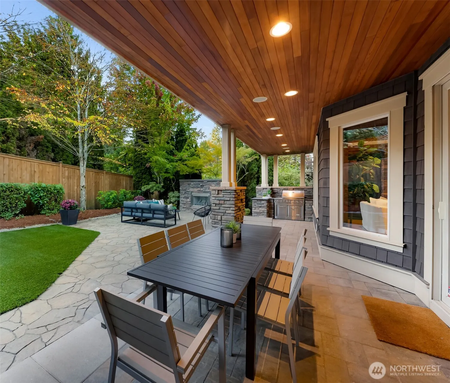10222 NE 30th Place , Bellevue, WA 98004
