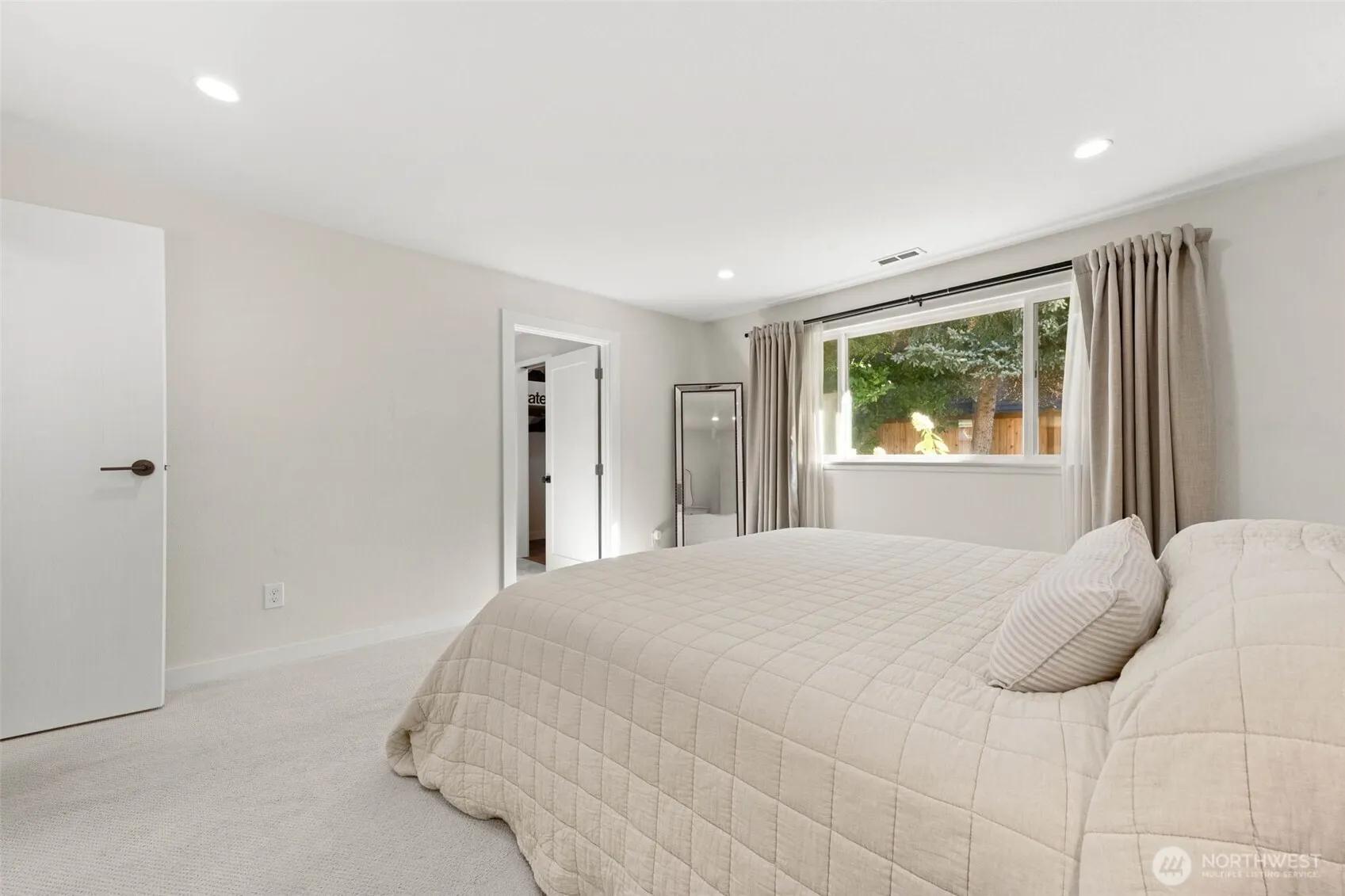 13444 110th Place NE, Kirkland, WA 98034