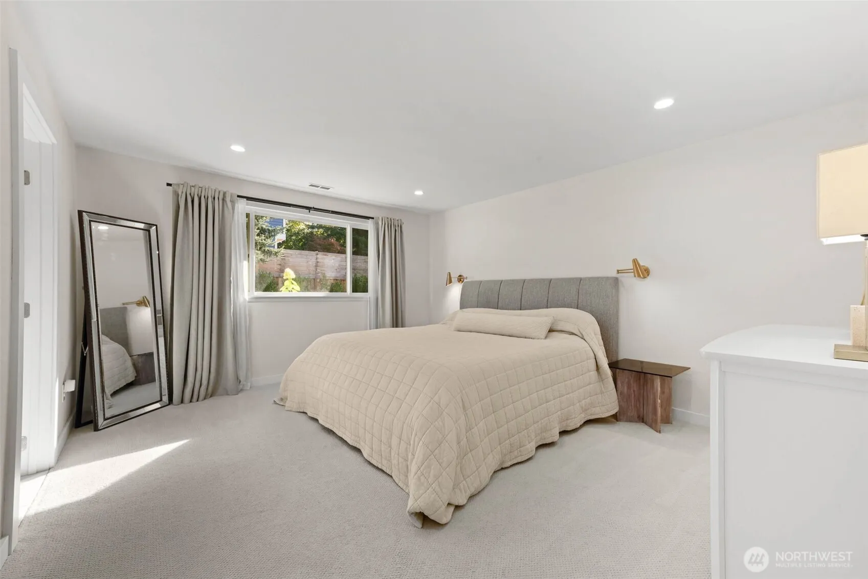 13444 110th Place NE, Kirkland, WA 98034