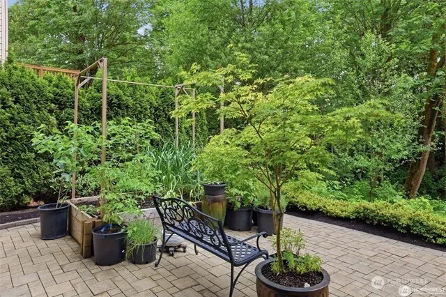 15324 128th Avenue NE, Woodinville, WA 98072